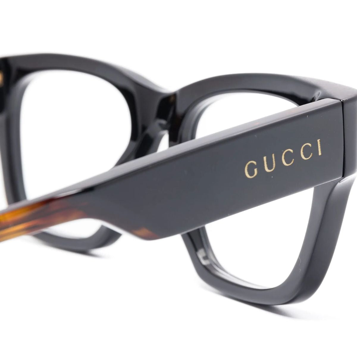 Gucci GG1669O 001 square frame in black – a timeless design crafted for men looking for premium and comfortable optical frames. Shop now at Optorium.