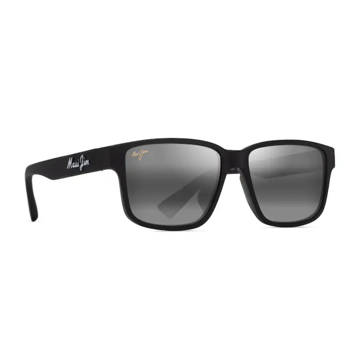 "Stylish Maui Jim Kuniahi MJ688SA 001 sunglasses for men’s sunny days online at Optorium."