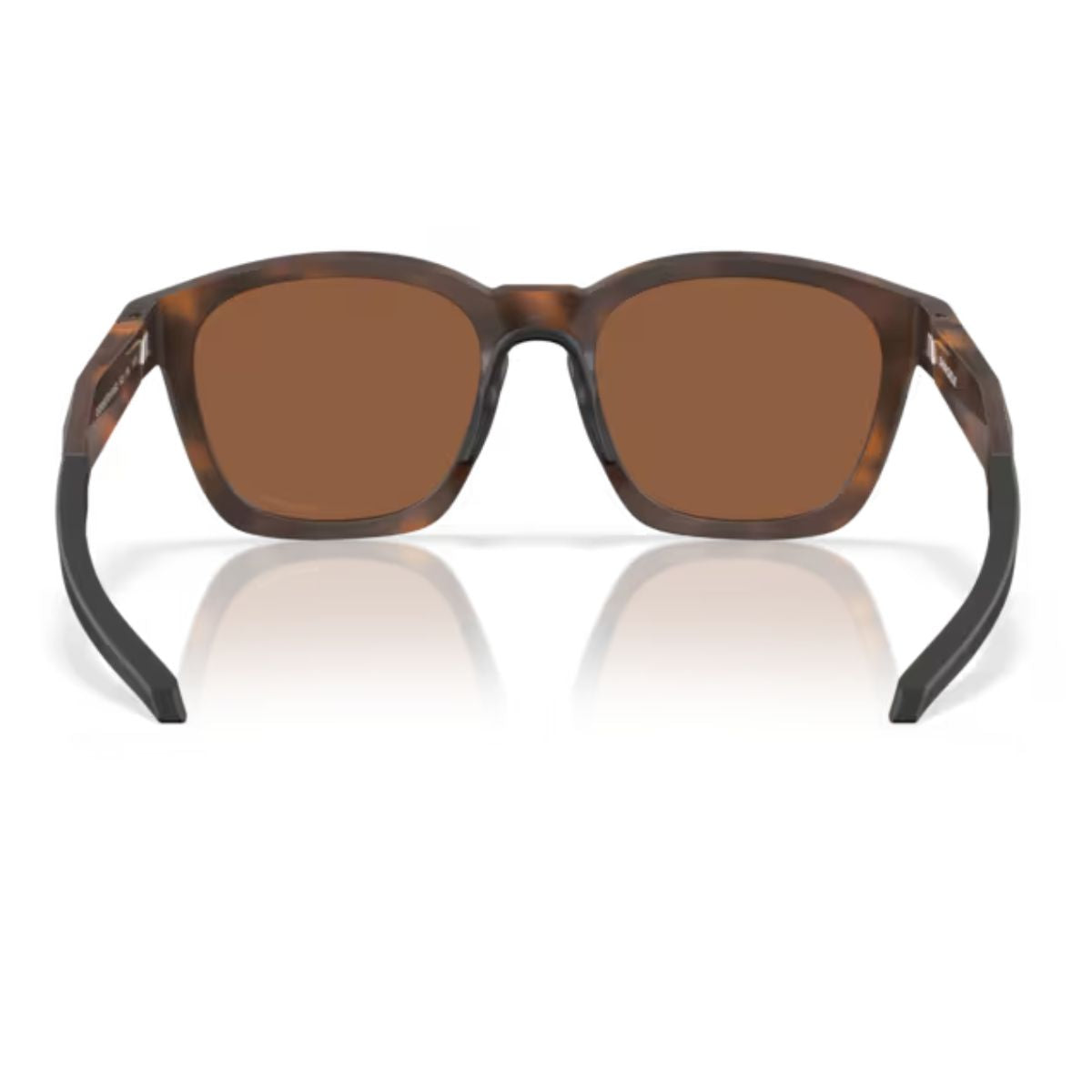 Explore Oakley Shackle square sunglasses OO9507D with Prizm lens technology for superior clarity and UV protection. Top-rated Oakley prizm sunglasses at Optorium.