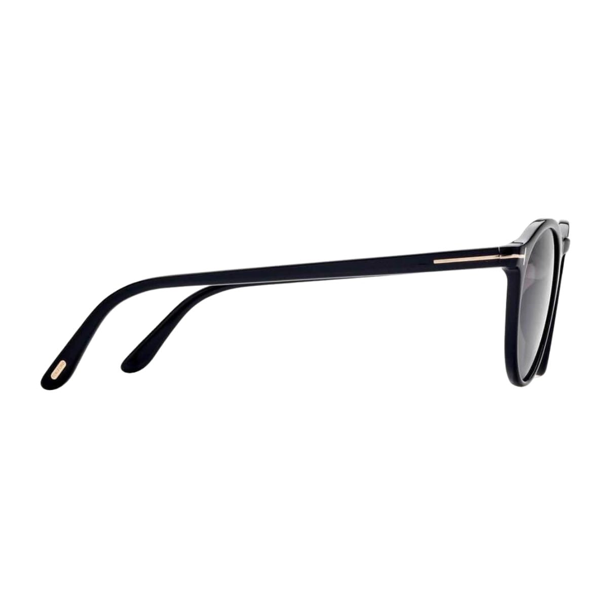 Elevate your look with Tom Ford TF904 01A sunglasses – black round sunglasses for men & women. These Tom Ford sunglasses offer luxury and comfort with UV protection at optorium.