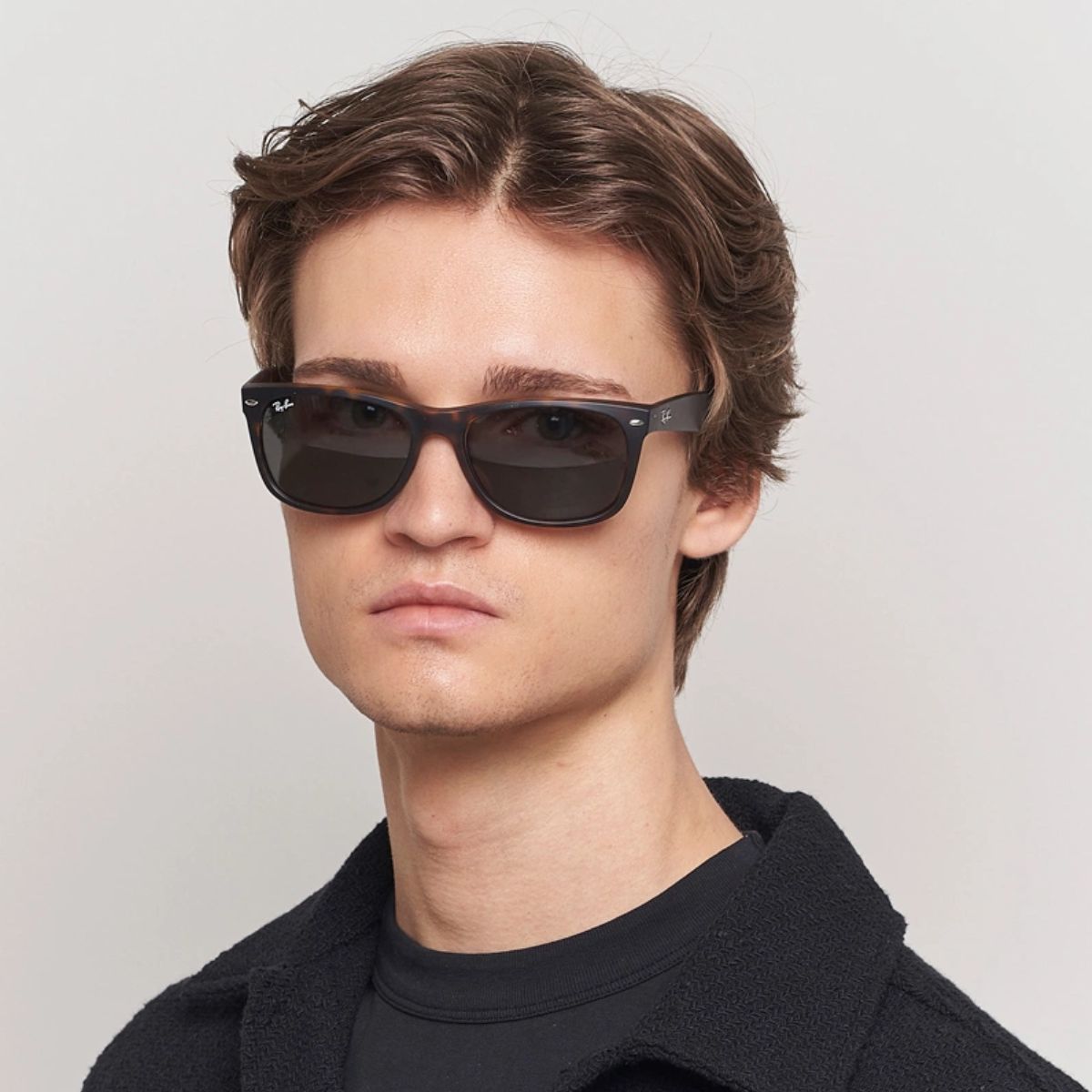 "Buy Trendy Wayfarer Sunglasses For Both Men's & Women's At Optorium" | Wayfarer Shape Sunglasses"