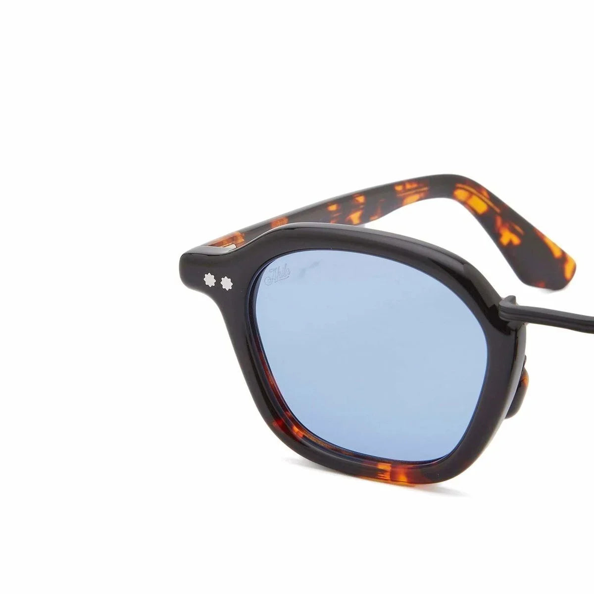 Buy Akila Iris sunglasses online India, luxury sunglasses India with Square shape Akila Iris unisex sunglasses, black & tortoise color frame, UV protection lenses, authentic Akila luxury fashion eyewear India optorium
