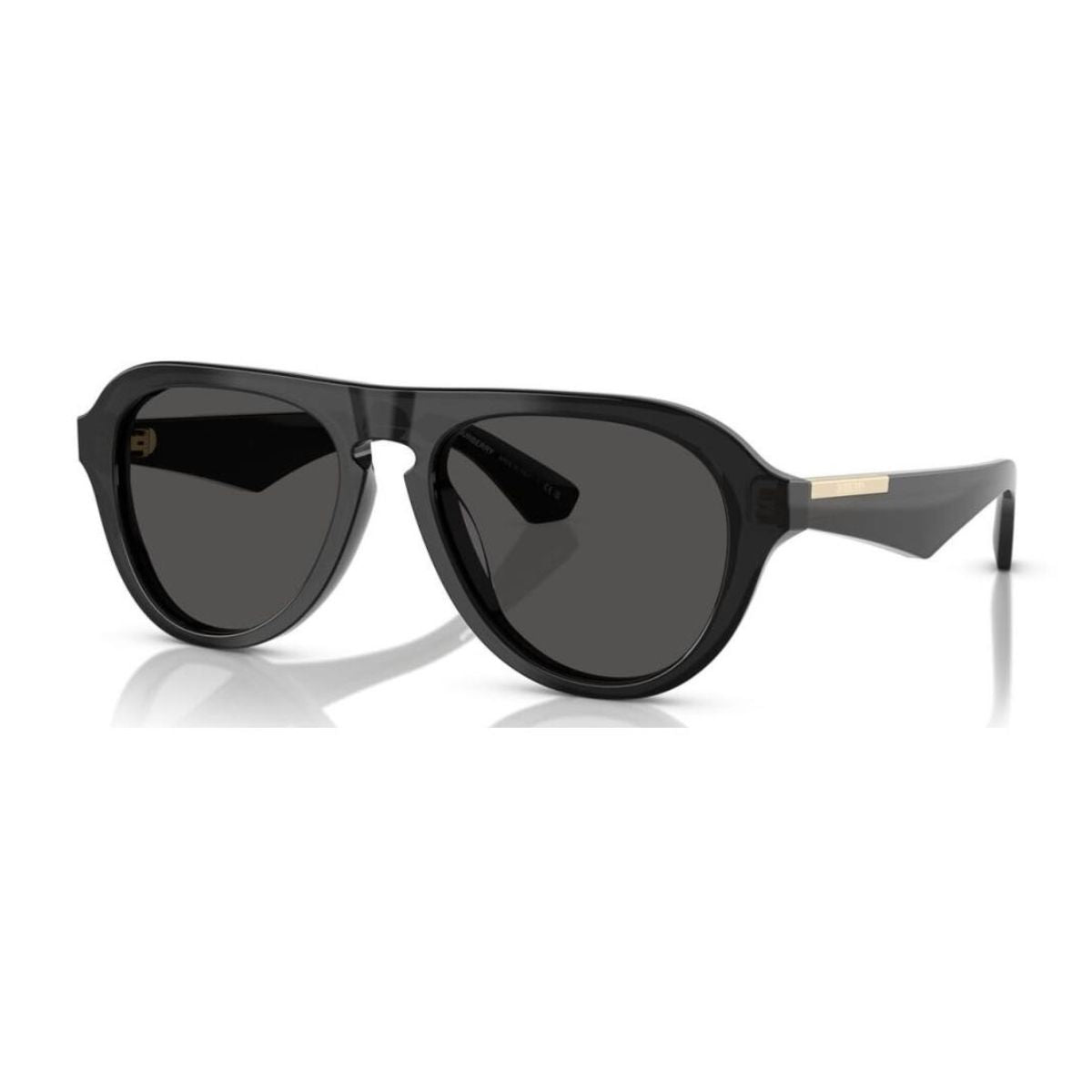 Classic Burberry men’s sunglasses in black with a full-rim acetate frame. Elevate your style with premium shades, shop online at Optorium.