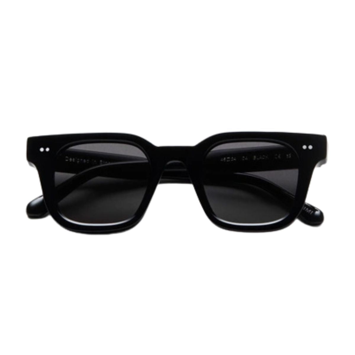 "Elevate your look with Chimi 04 black square sunglasses, perfect for everyone, on Optorium."