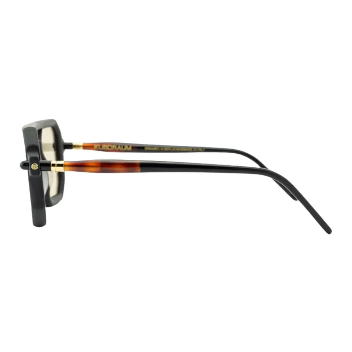 Discover Kuboraum Maske P8 BMH mens square shape sunglasses in Black Color, UV protection kuboraum sunglasses for men & women, stylish kuboraum eyewear online at optorium.