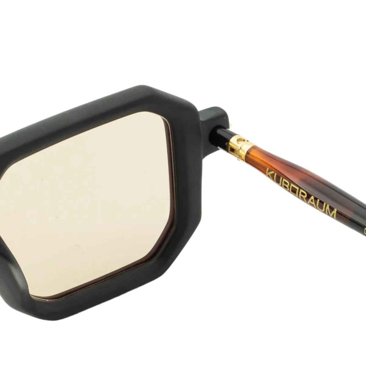 Trendy Kuboraum Maske Sunglass P8 BMH, Black Color kuboraum eyewear for men & women, square shape mens sunglasses with UV protection, buy kuboraum sunglasses online at optorium.