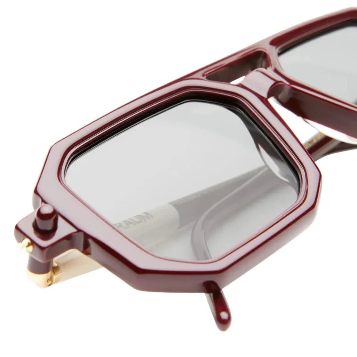 Discover luxury Kuboraum eyewear with Maske Sunglass P8 DR, dark red square frame kuboraum sunglasses for men & women, kuboraum UV protection sunglasses online at Optorium.