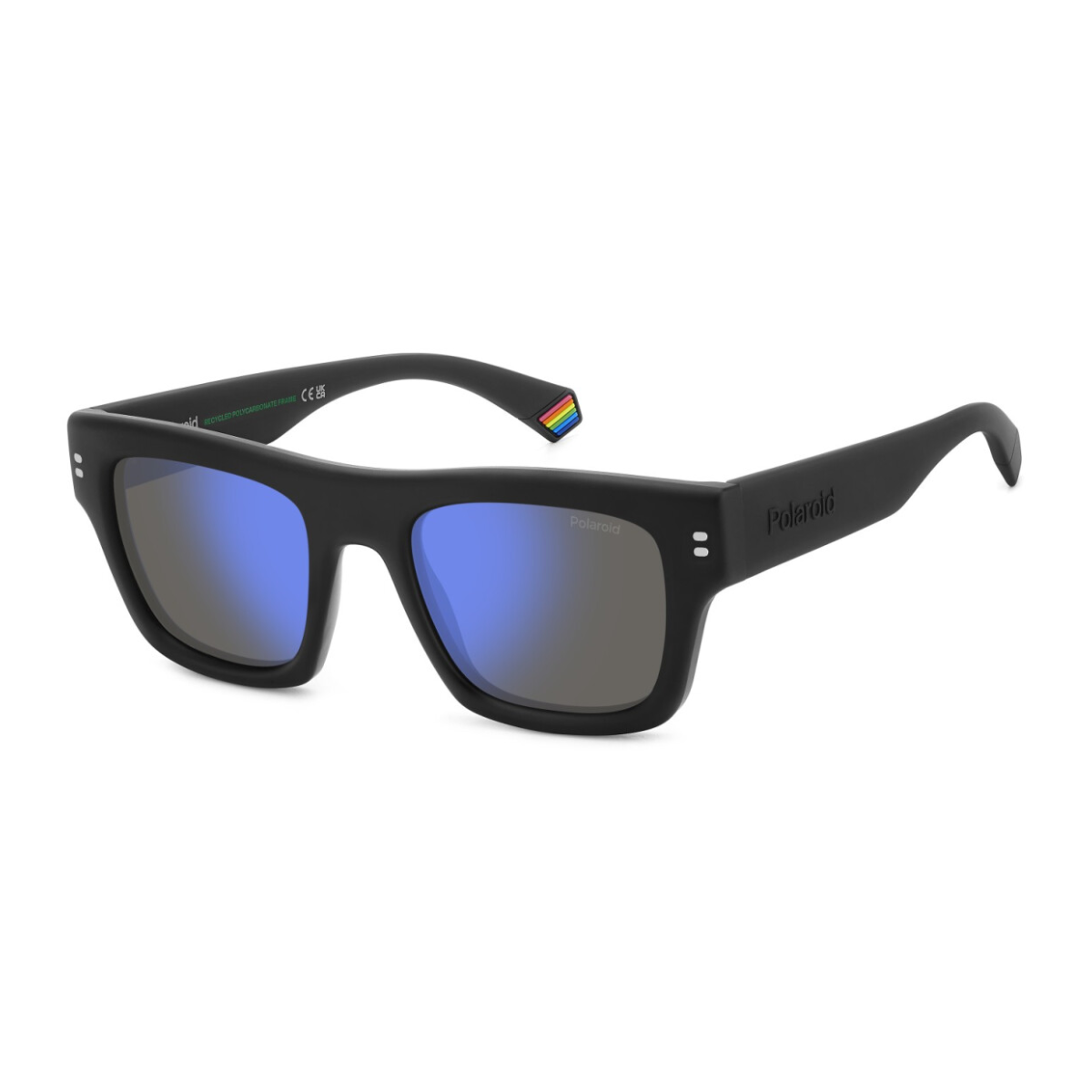 "Folded Polaroid PLD 6238/S/X 003 5X sunglasses with sleek black frame and polarized lenses, compact and stylish design tailored for men’s everyday use."