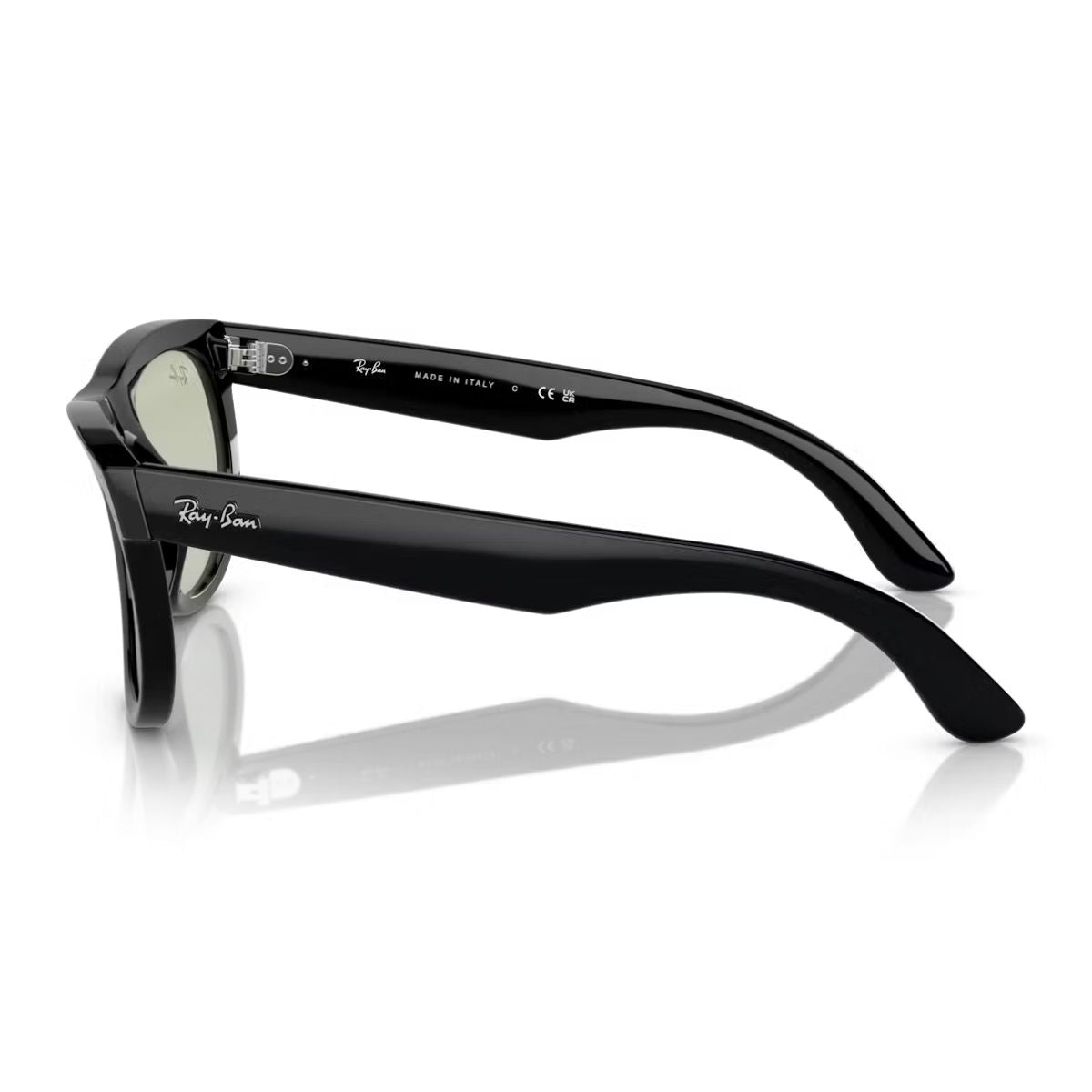 Get top-rated sunglasses  for men & women with Ray-Ban Wayfarer Reverse RB R0502S 6677/2, featuring UV protection and a durable frame, available online at Optorium.