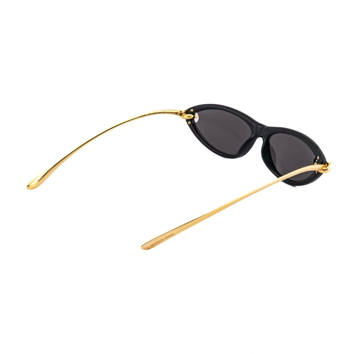 Elegant BV1390S 001 cat-eye sunglasses with aerodynamic gold metal temples 