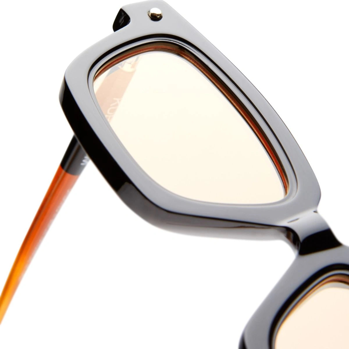 Luxury Kuboraum Maske P25 BT unisex sunglasses with UV protection lenses