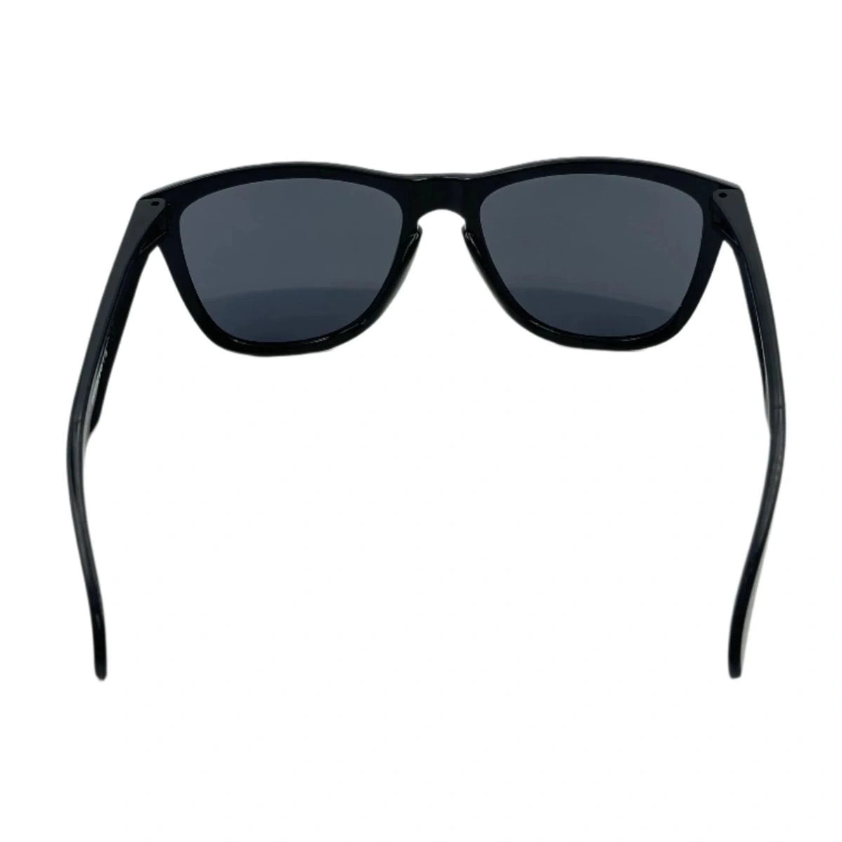 Refined Oakley Frogskins O Matter frame with grey base Prizm lenses
